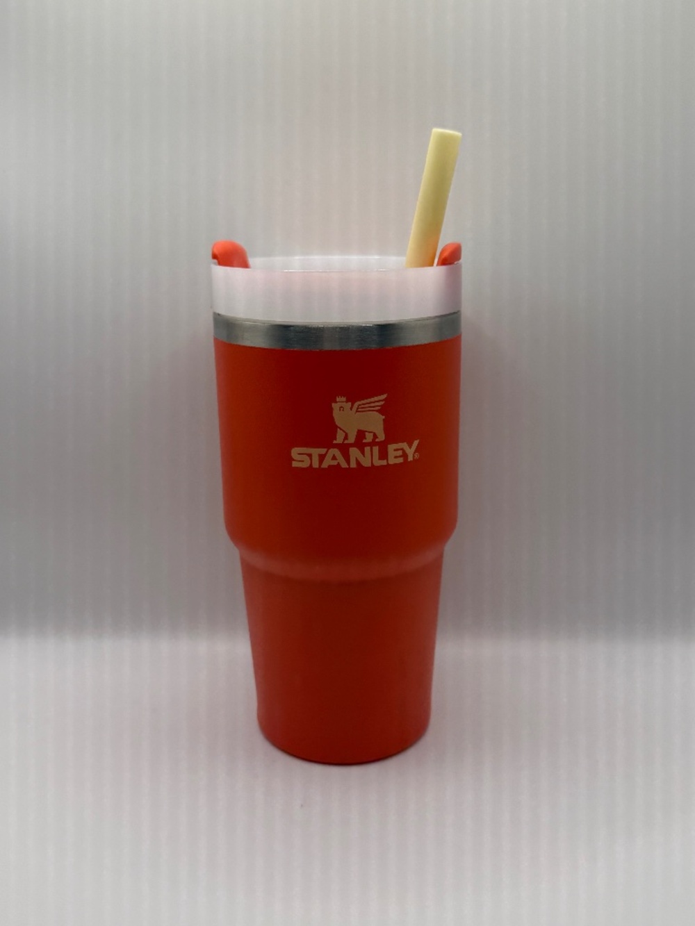 Stanley Quencher H2.0 20oz Tigerlily FlowState Tumbler w/ Straw
